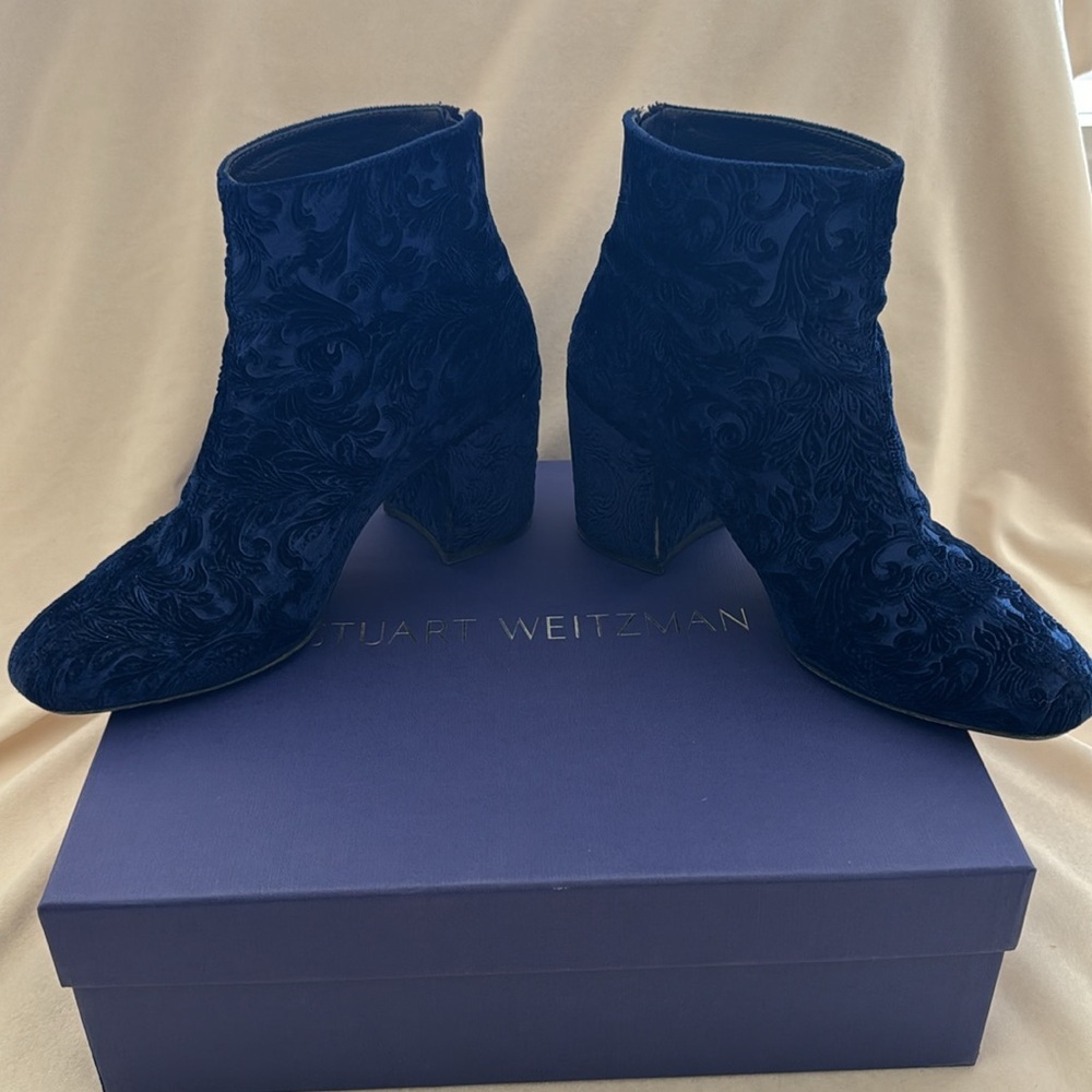 Stuart Weitzman Booties - image 7